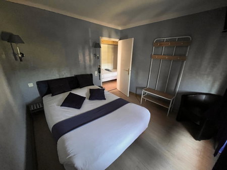Hôtel des îles, Theix, France