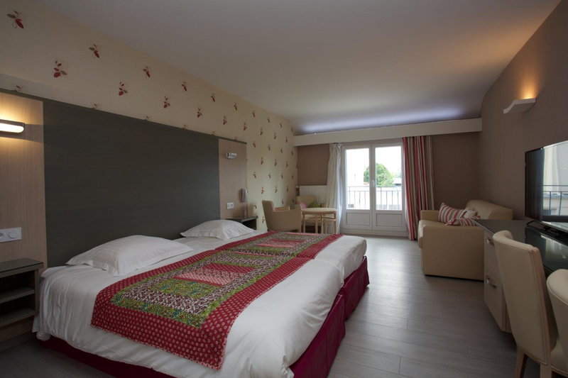 Logis Hotel Restaurant Spa Beau Site, Luxeuil-les-Bains, France