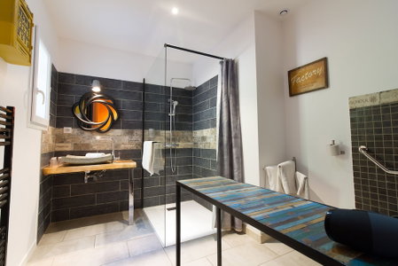 Auberge Les Galets Hotel Restaurant, Peyruis, France