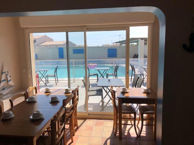 Hotel Le Bleu Marine, Saintes-Maries-de-la-Mer, France