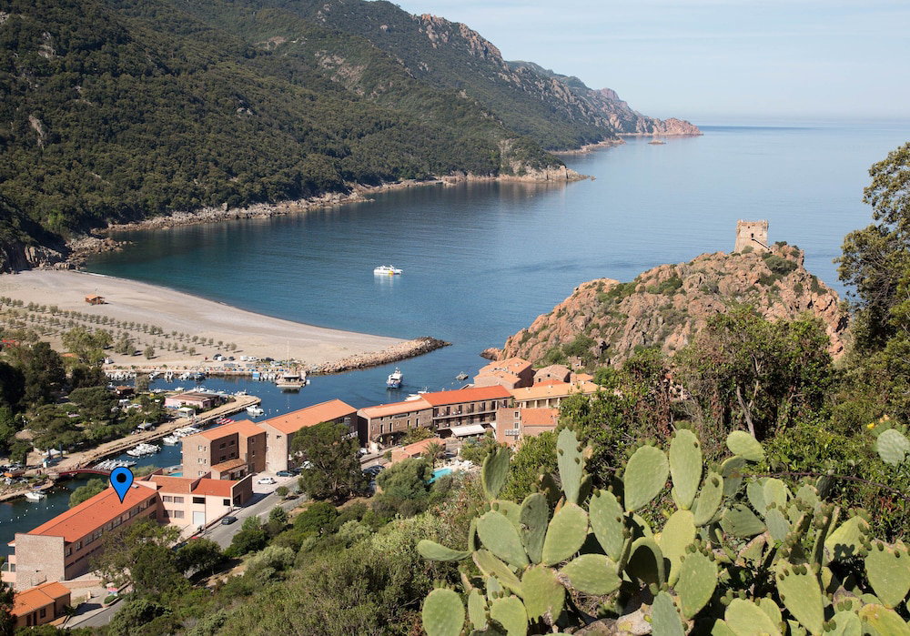 Résidence Hotelière Capu Seninu, France