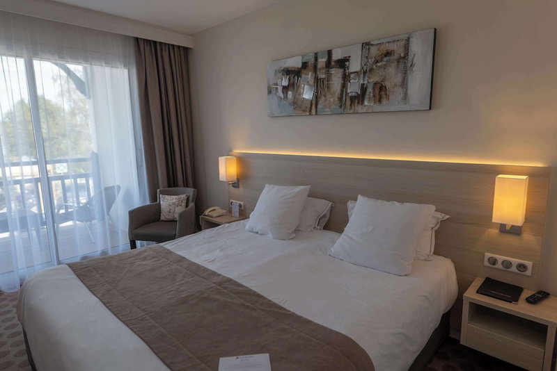 Best Western Plus Hôtel Le Roof, Vannes, France