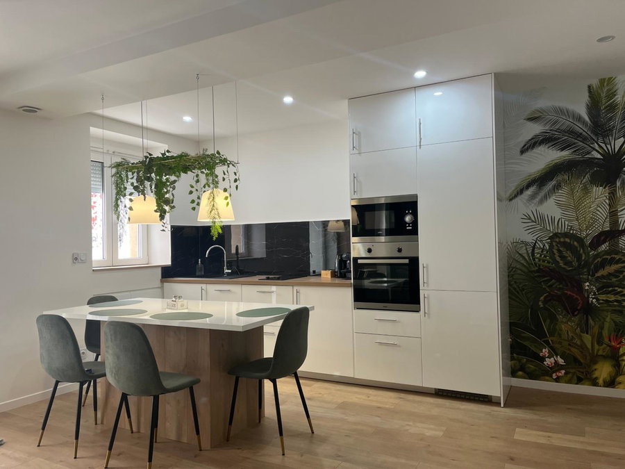 Appartement Luxe Jaune, Saint Etienne, France