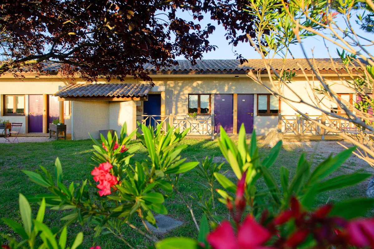 Logis Hôtel Le Mistral - Restaurant - Montélimar Sud, France