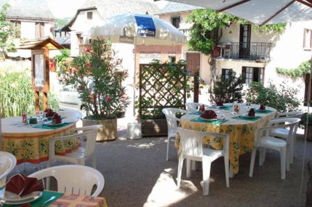 Auberge Aux Portes de Conques, Saint-Cyprien-sur-Dourdou, France