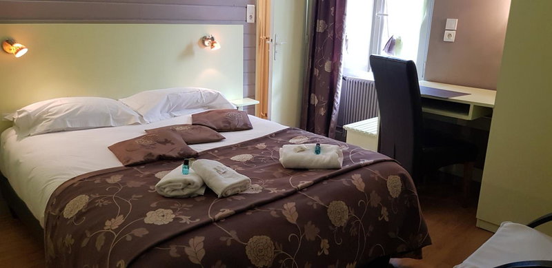 Logis hôtel restaurant les Carillons, Cransac, France