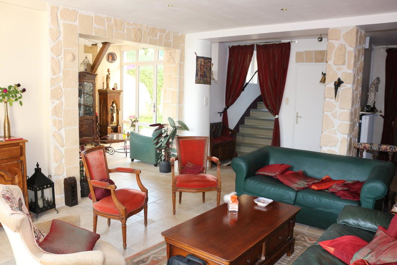Maison Saint Louis, Paray-le-Monial, France