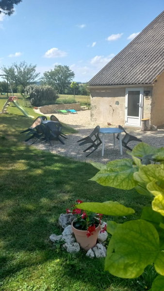 Le calme à la campagne, Besson, France