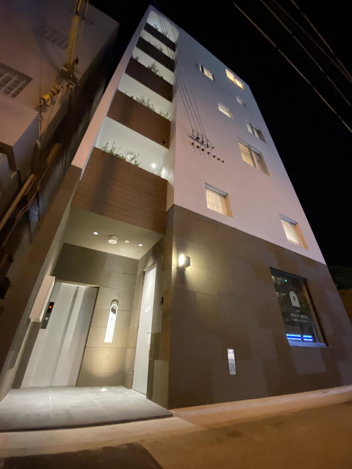 Hotel Petit Suite Sogenji Ishimon, Japan