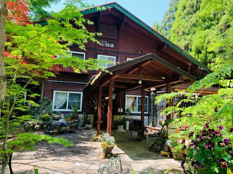 Sanrinsha, Takamori, Japan
