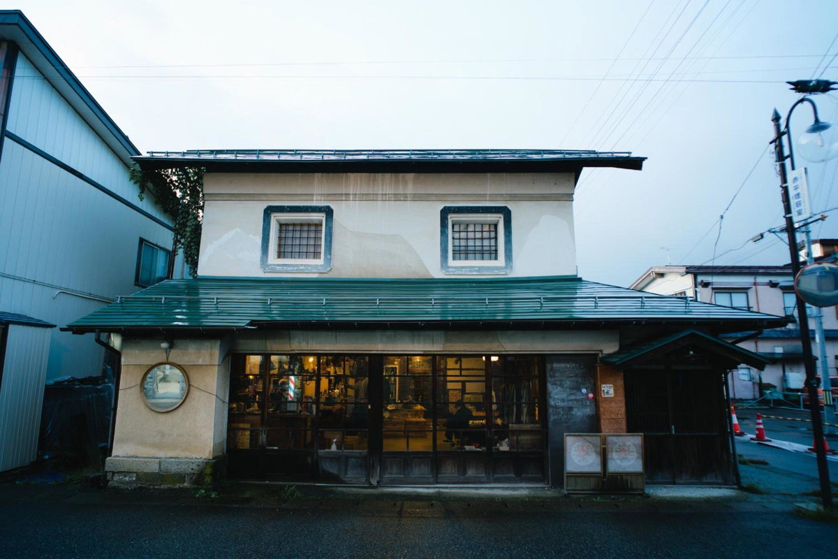 Hotel · Hostel&Bar CAMOSIBA, Yokote