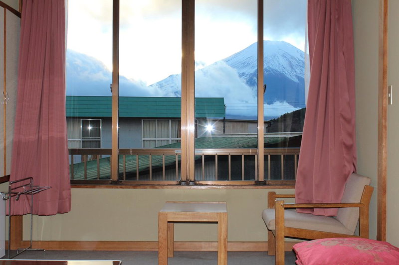 Sugakuso, Yamanakako, Japan