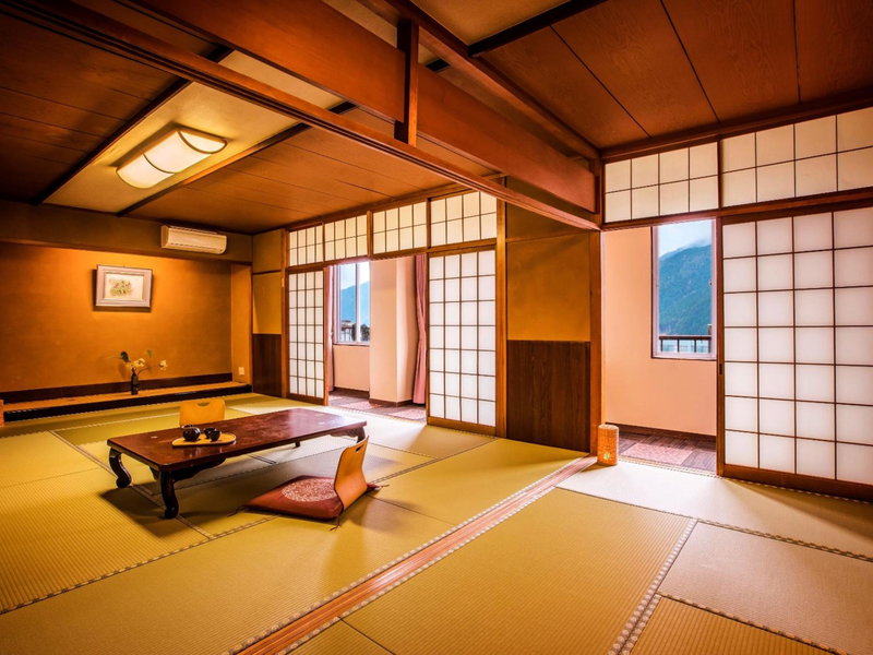 Ooedo Onsen Monogatari Gero Bekkan, Gero, Japan