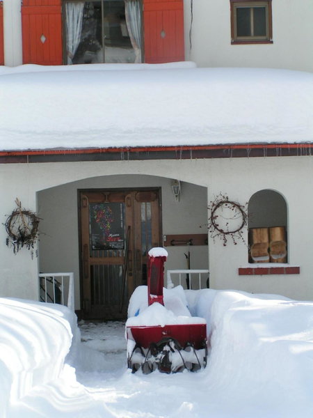 Madarao Elm Pension, Iiyama, Japan