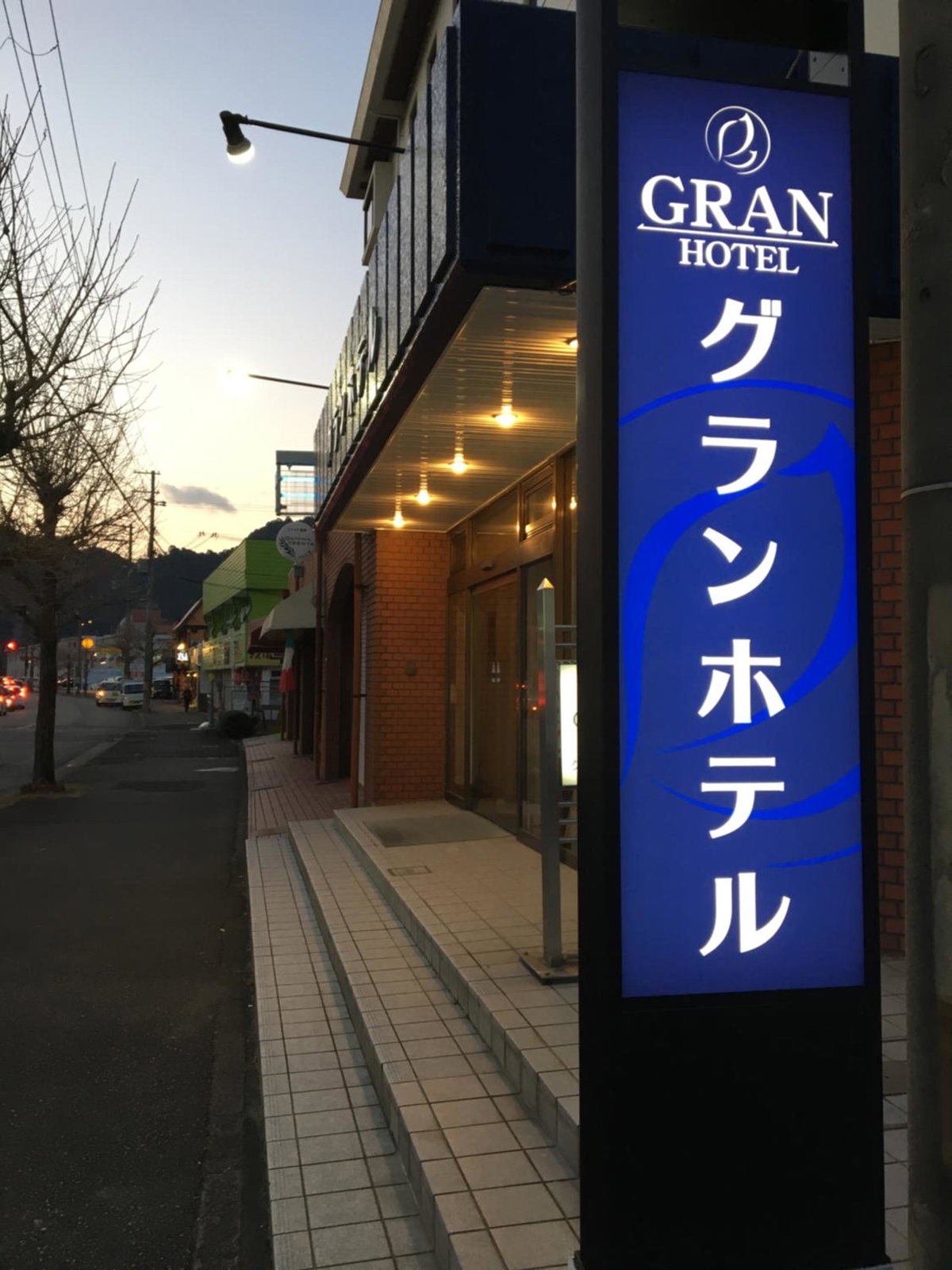 Gran Hotel, Japan