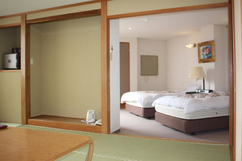 Hotel Higashidate, Yamanouchi, Japan