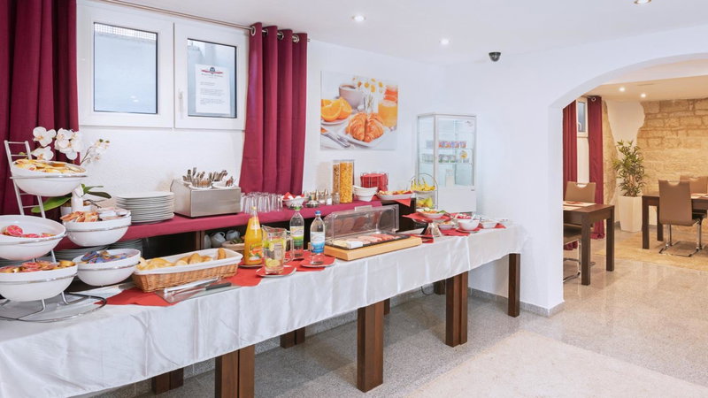 Aparthotel - Stadtvilla Premium, Schweinfurt, Germany