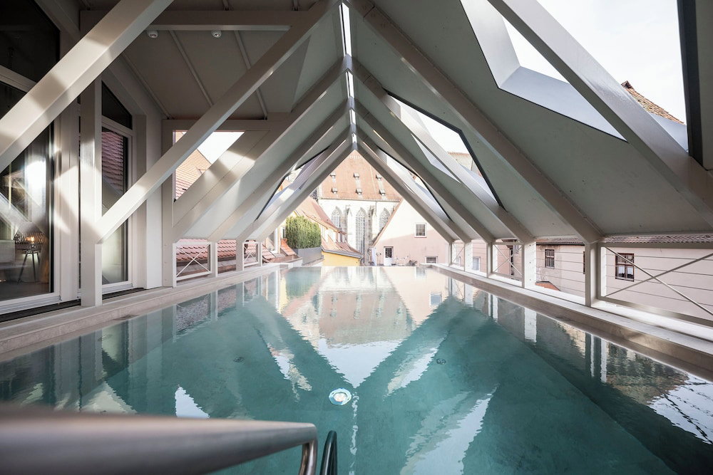 Hotel · HOTEL & SPA Goldene Rose, Dinkelsbuehl