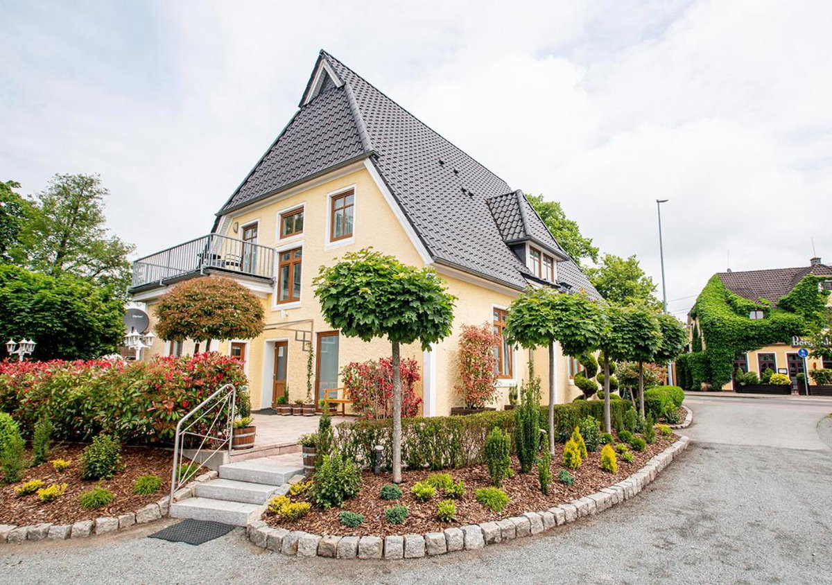 Gästehaus & Apartments fliegendes Perlhuhn Borgfeld, Germany