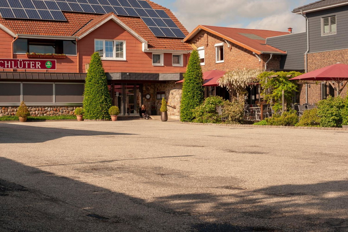 Hotel · Schlüter Hotel & Restaurant, Wankendorf