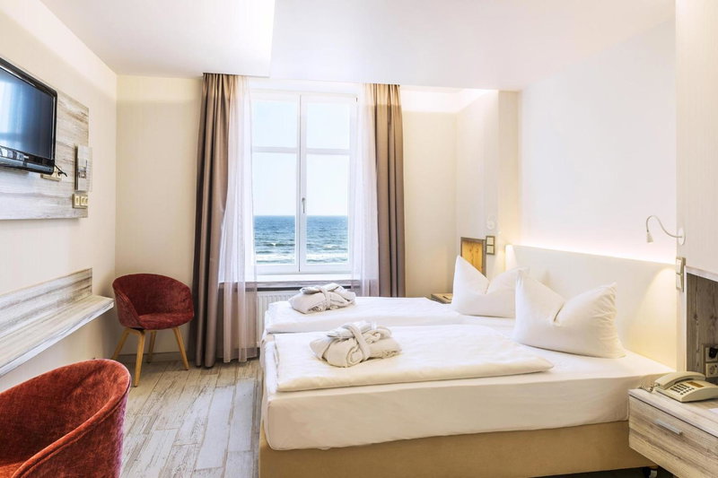 SEETELHOTEL Strandhotel Atlantic das Boutiquehotel am Meer, Bansin, Germany