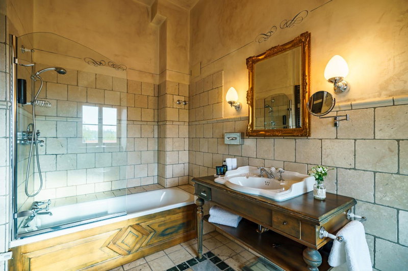 Schlosshotel Weyberhöfe, Hösbach, Germany