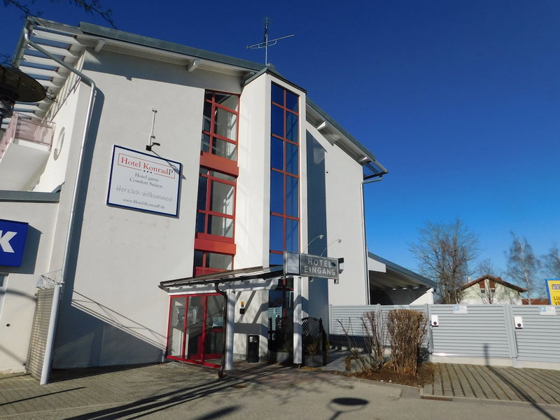 Hotel KonradP, Holzkirchen, Germany