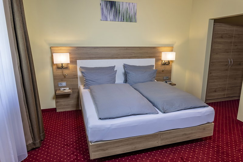 Hotel KonradP, Holzkirchen, Germany