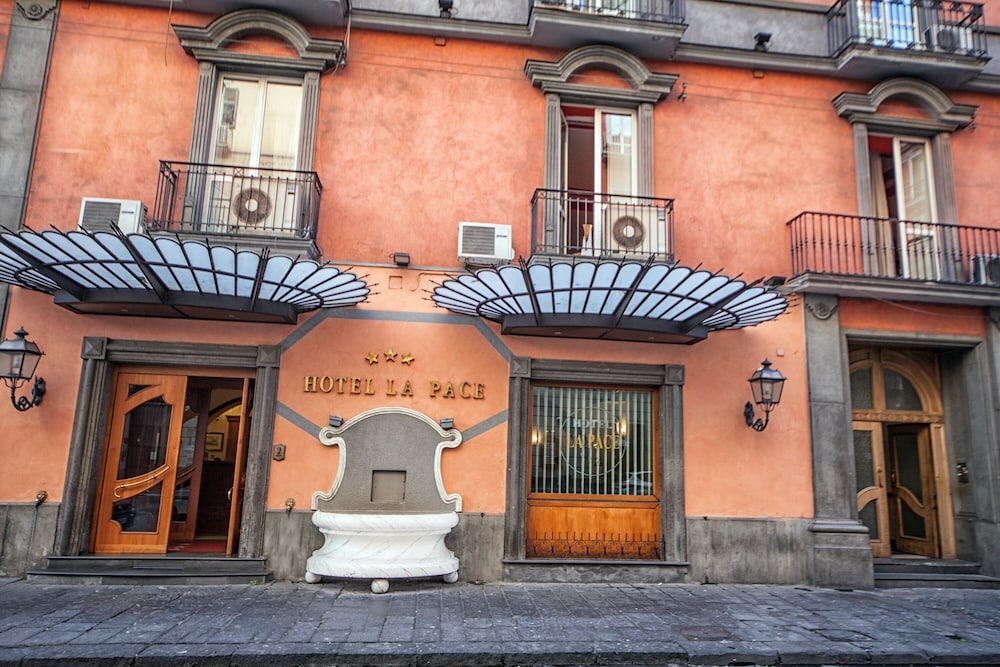 Hotel · Hotel La Pace, Naples
