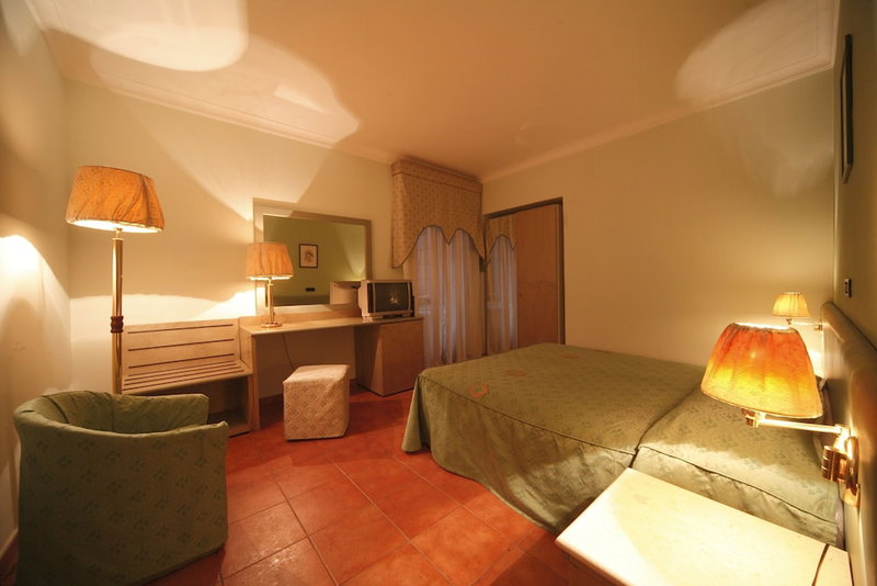 Hotel La Pace, Naples, Italy