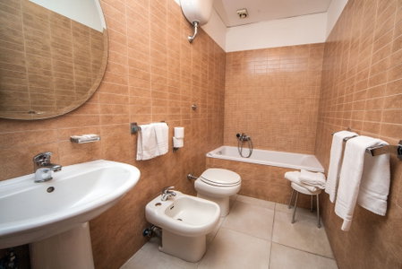Hotel La Pace, Naples, Italy