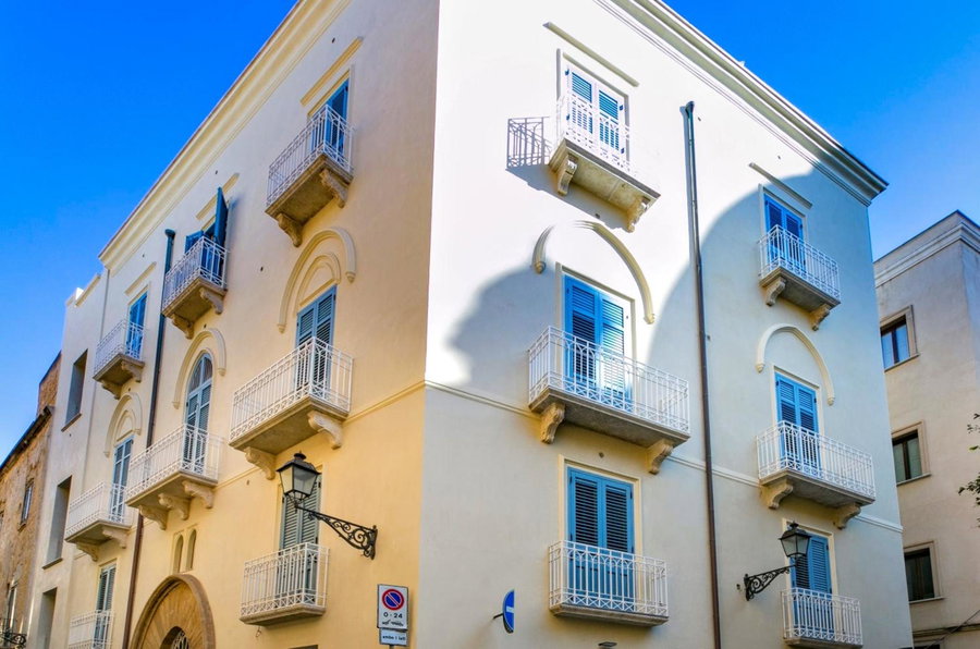 ZIBIBBO SUITES & ROOMS - Aparthotel in Centro Storico a Trapani, Trapani, Italy