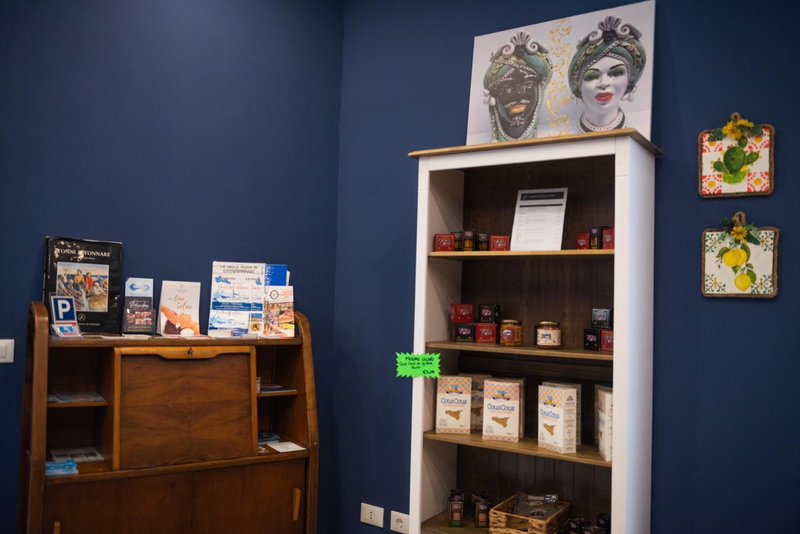 ZIBIBBO SUITES & ROOMS - Aparthotel in Centro Storico a Trapani, Trapani, Italy