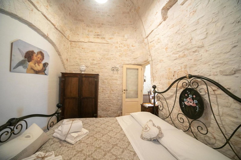 Trulli di Nonno Carlo, Alberobello, Italy