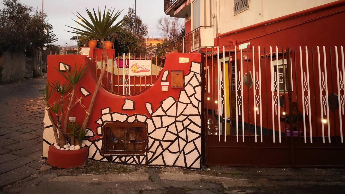 La casetta di Ester, Италия