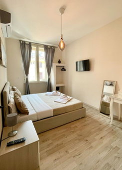 San Pietro Rooms 84, Rome, Italy