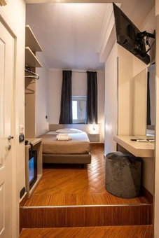 Hotel Diamond, Naples, Italy