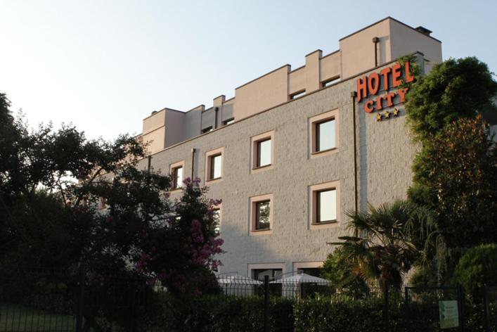 Hotel City, Italy