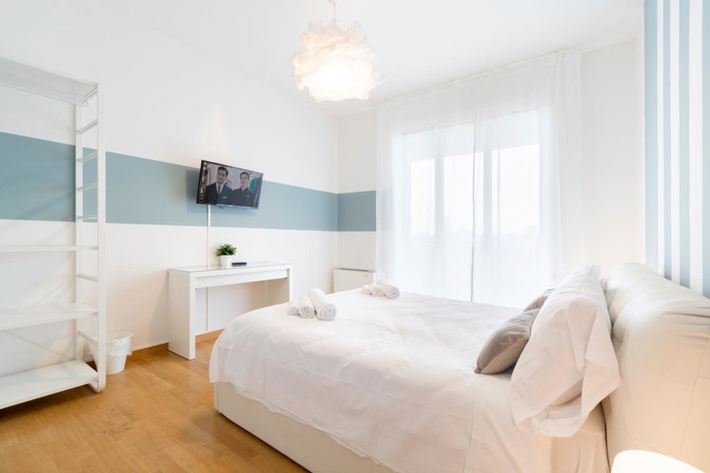 4 Star Family & Friends Apt - Self Check-in, Bologna, Italy