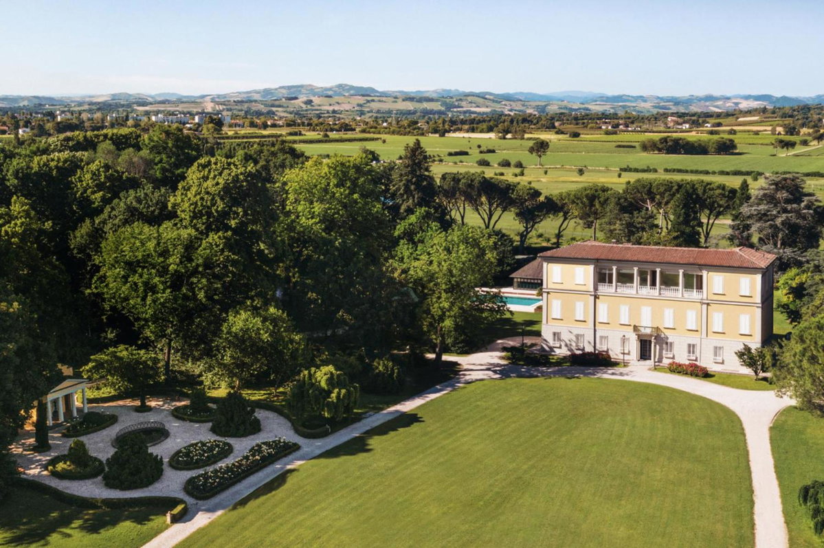 Villa Abbondanzi Resort, Italy