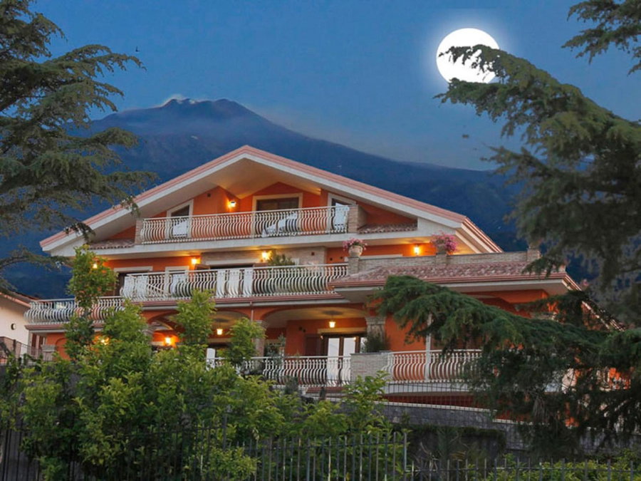 Etna Royal View, Trecastagni, Italy