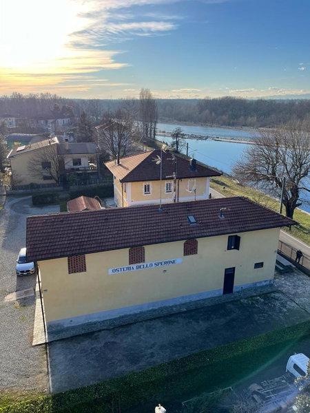 B&B Osteria dello sperone, Lonate Pozzolo, Italy