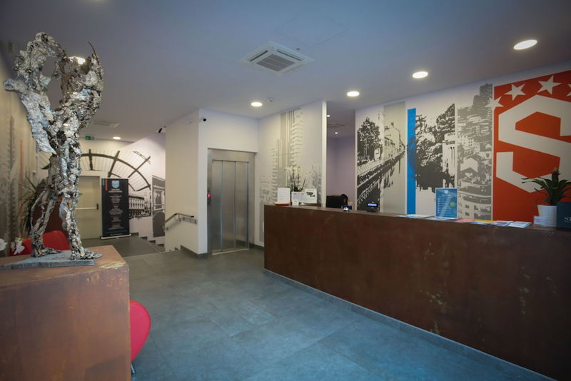 Hotel Studio Inn Centrale & Milano Urban Padel, Milan, Italy