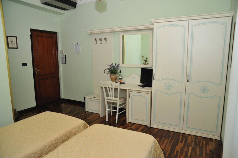 Hotel Savona, Montecatini Terme, Italy
