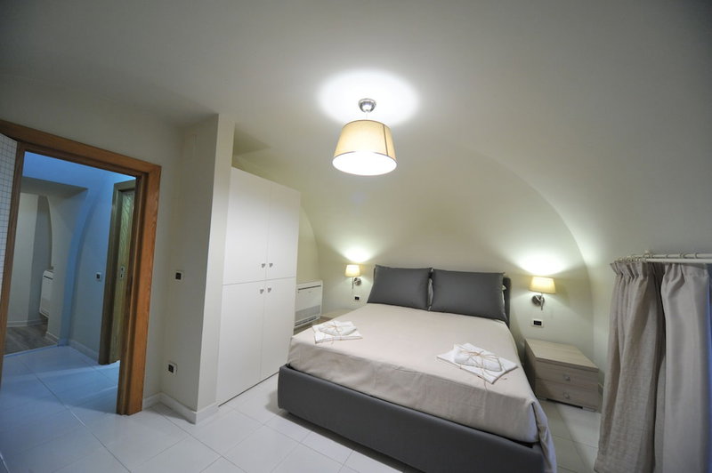 Bed & Breakfast Gatto Bianco, Bari, Italy