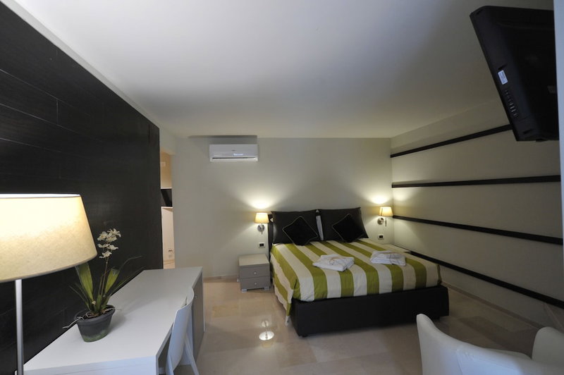 Bed & Breakfast Gatto Bianco, Bari, Italy