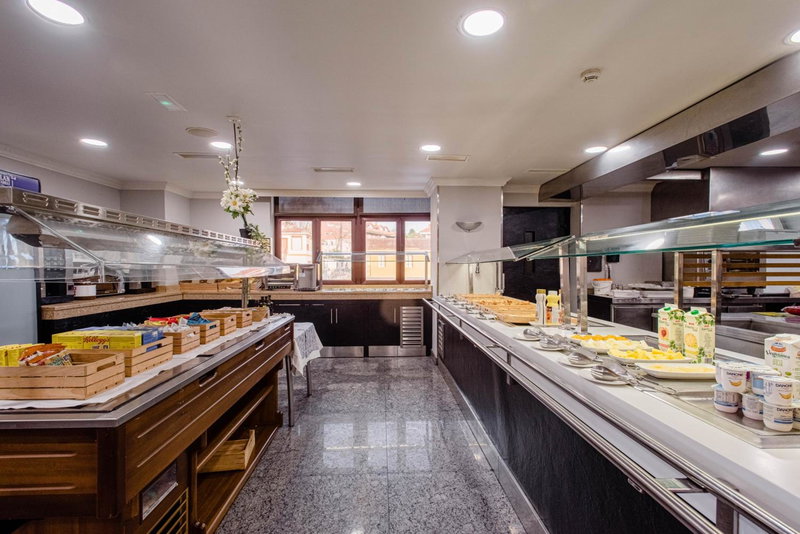 Apartamentos La Albarca, Hoznayo, Spain