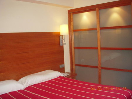 Apartamentos Astuy, Isla, Spain