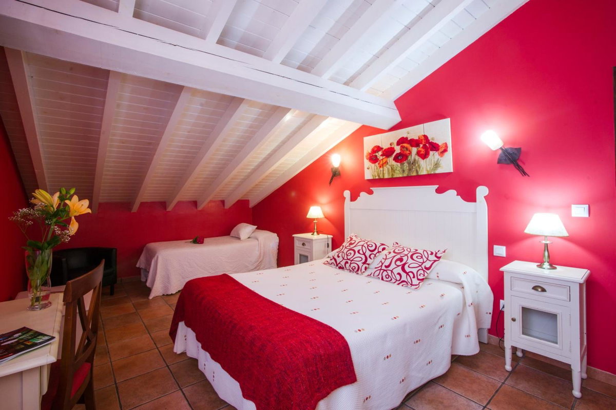 Hotel · Posada Las Tres Mentiras de Santillana del Mar, Viveda