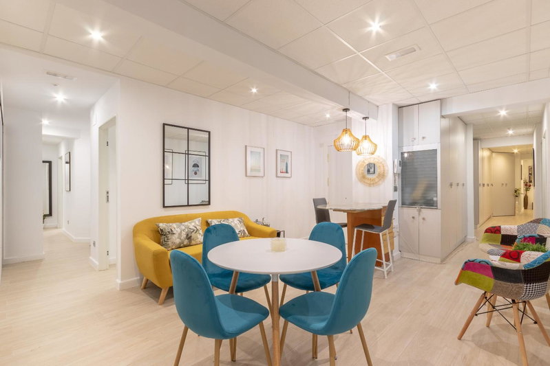 Cruces Metro Rooms, Barakaldo, Spain